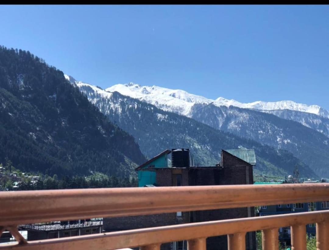 Hotel Hadimba Regency ! Free 4 Wheeler Parking ! Mountain View Rooms ! Near Mall Road Manali Екстер'єр фото