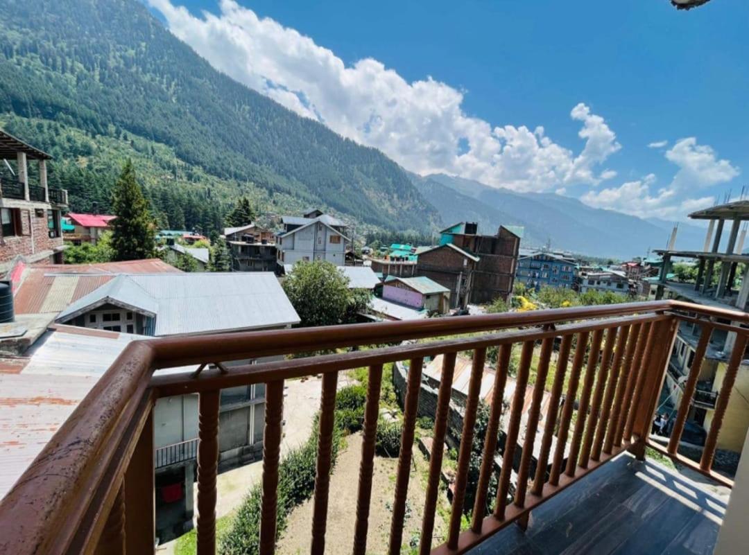 Hotel Hadimba Regency ! Free 4 Wheeler Parking ! Mountain View Rooms ! Near Mall Road Manali Екстер'єр фото
