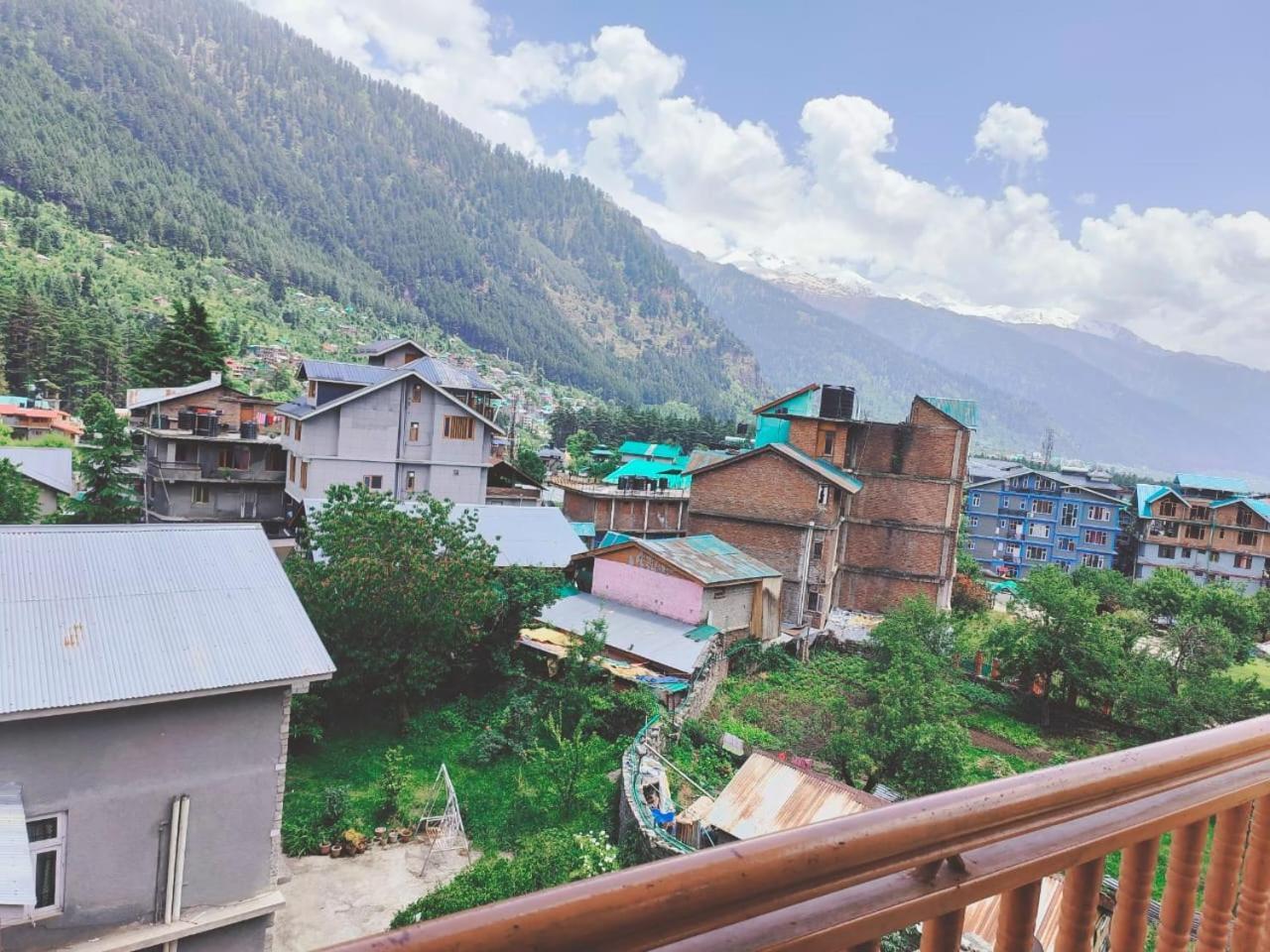 Hotel Hadimba Regency ! Free 4 Wheeler Parking ! Mountain View Rooms ! Near Mall Road Manali Екстер'єр фото